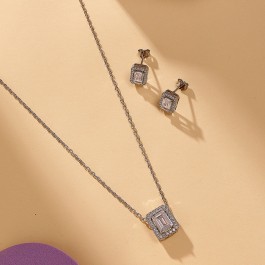 Silver Emerald Necklace Set